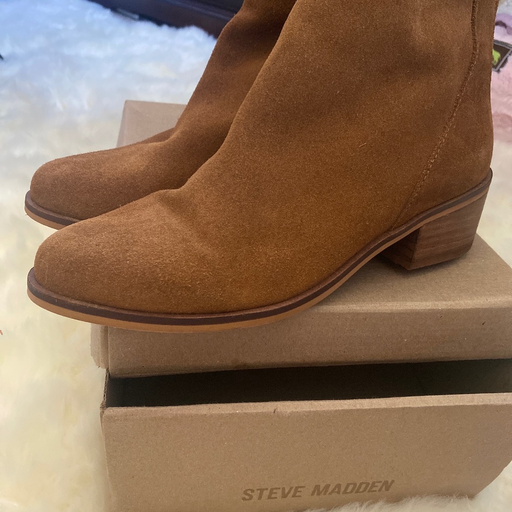 Steve Madden brown booties